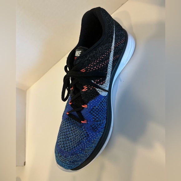 Size 11.5 - Nike Flyknit Lunar 3 Black Persian Violet - Picture 4 of 6